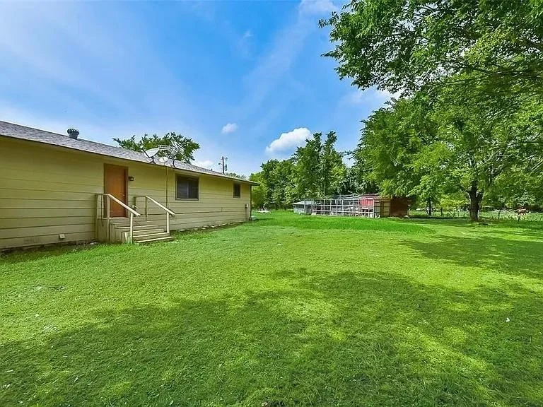 Photo of 17091 County Road 339