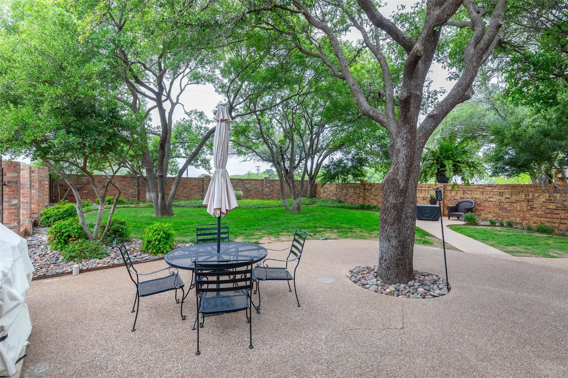 Photo of 23 Lytle Place Drive