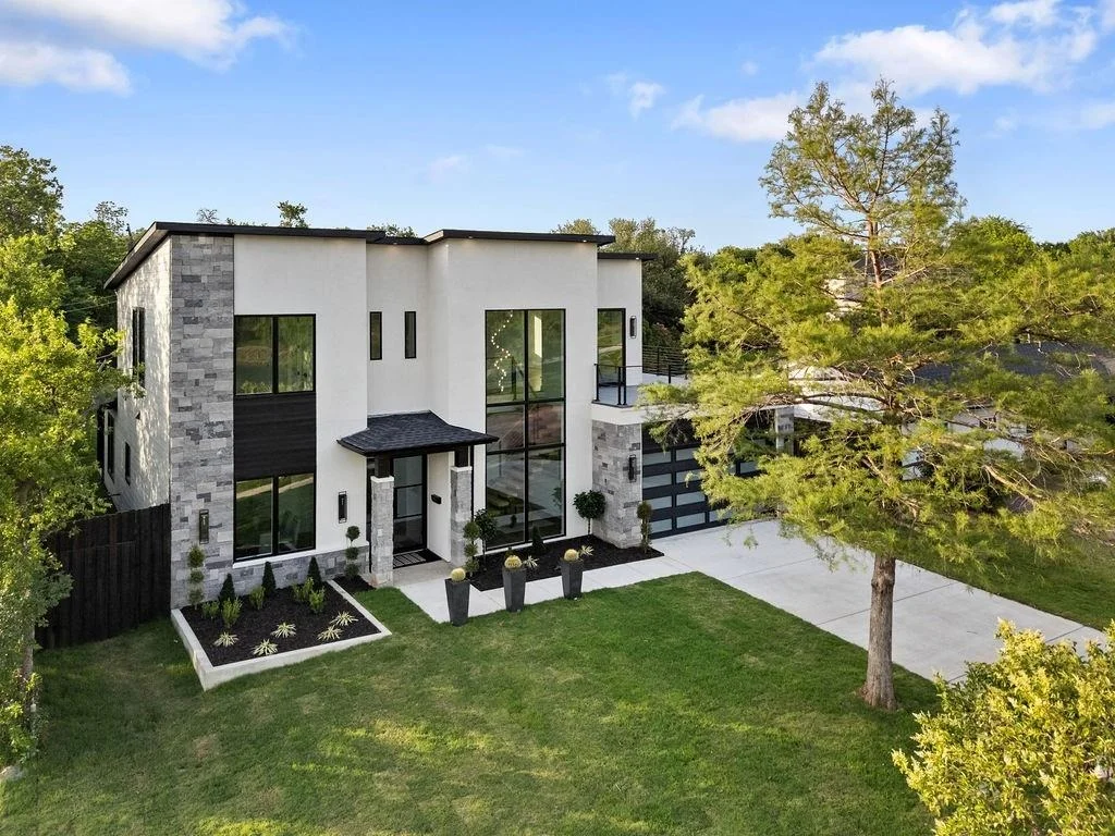 Photo of 14015 Rawhide Parkway