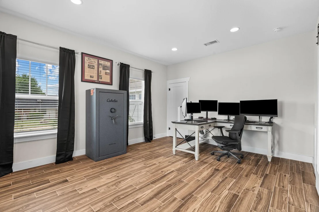 Photo of 828 Cornelius Road