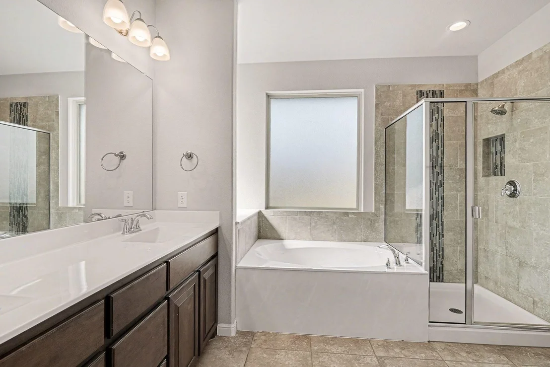 Photo of 905 Falcon Road