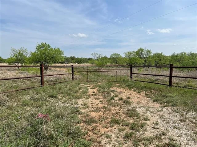 Photo of 7565 Hwy 377