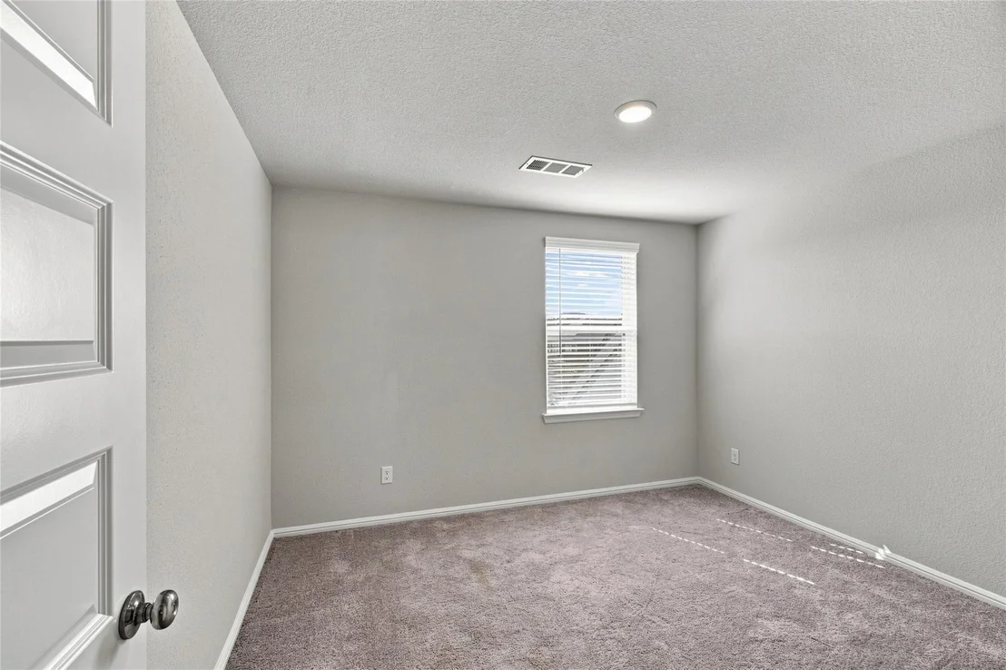 Photo of 1345 Fox Glen Trail