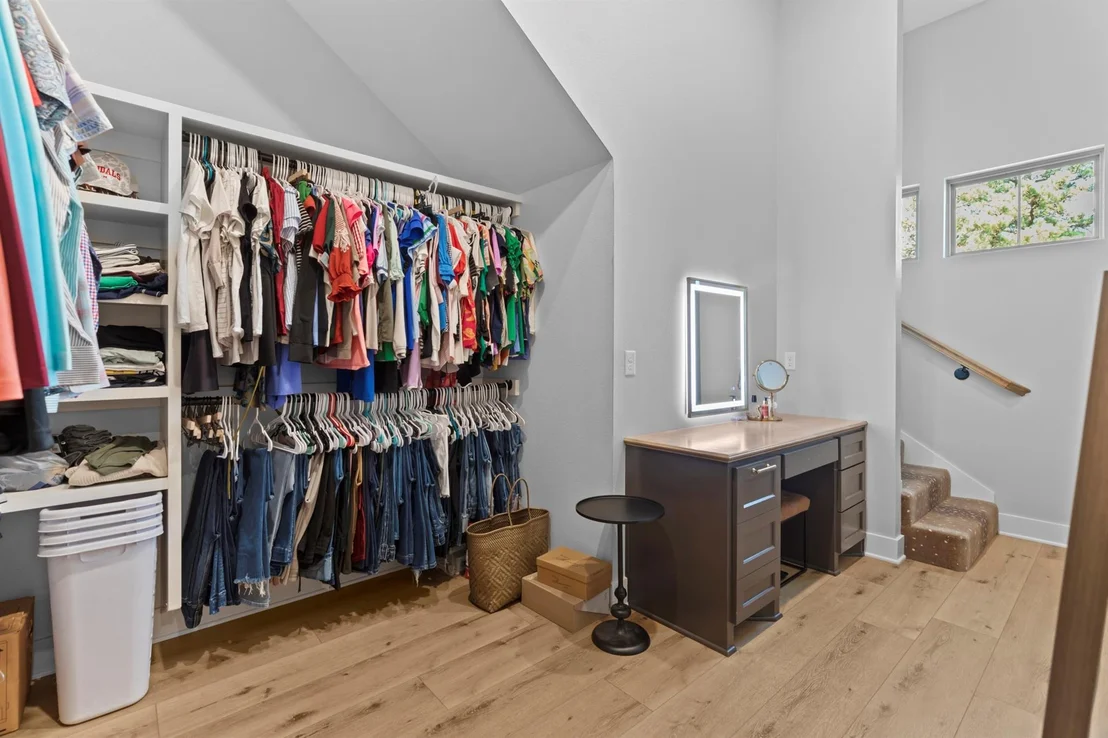 Photo of 23180 Bridle View Drive