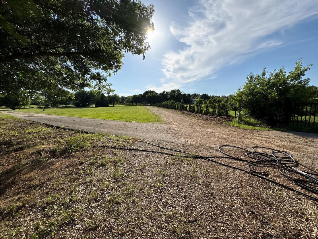 Photo of 790 Badminton Drive