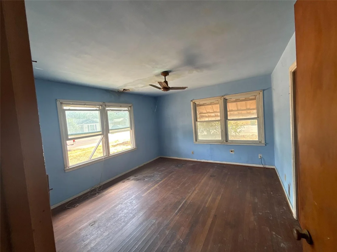 Photo of 1305 W 11th Street