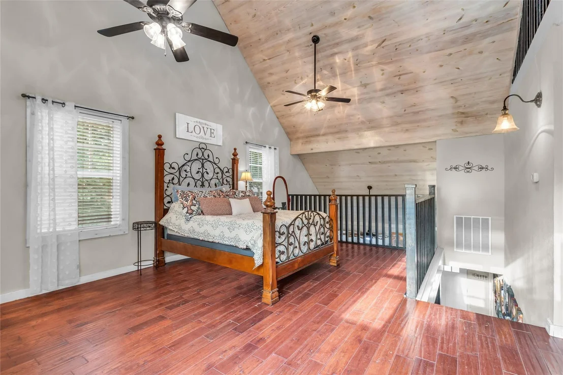 Photo of 459 County Road 4600