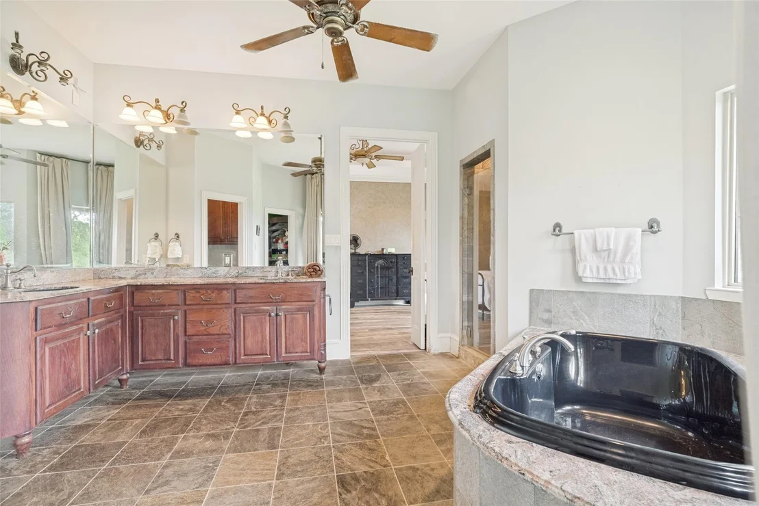Photo of 1237 Overlook Court