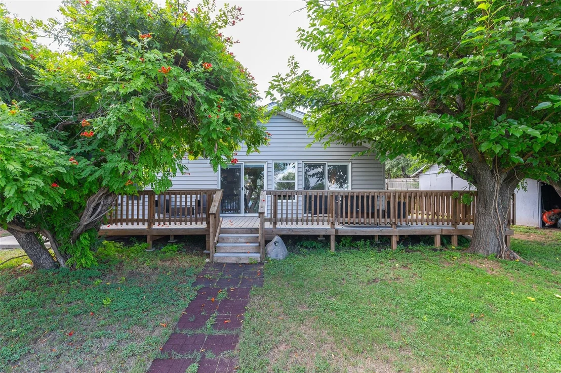 Photo of 9732 Cove Road