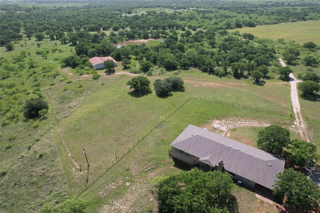 Photo of 628 Robinson Road