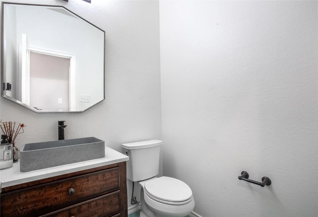 Photo of 10520 Stoneside Trail