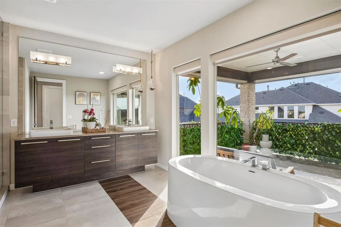 Photo of 4039 Heatherton Drive