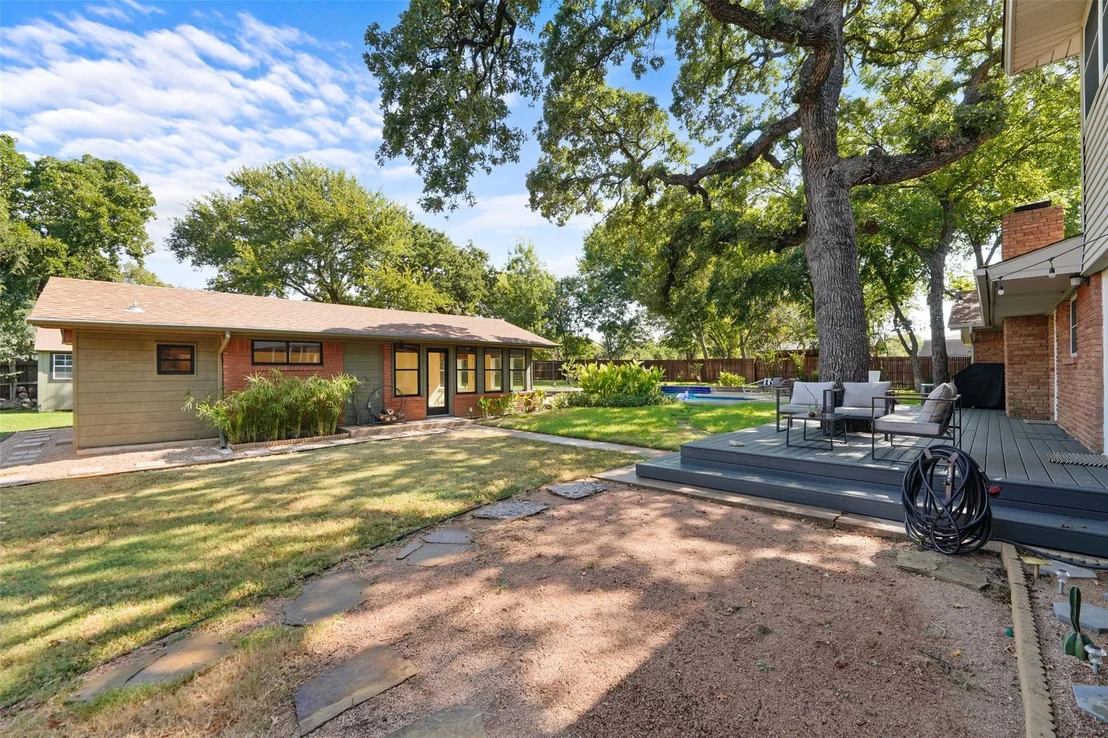 Photo of 1417 Sylvan Drive