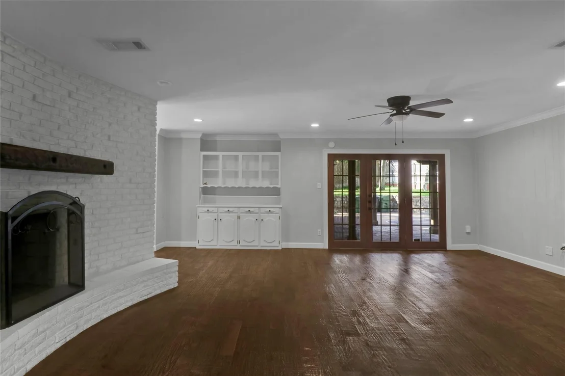 Photo of 2706 Oak Cliff Lane