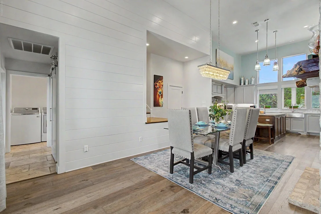 Photo of 131 Live Oak Drive
