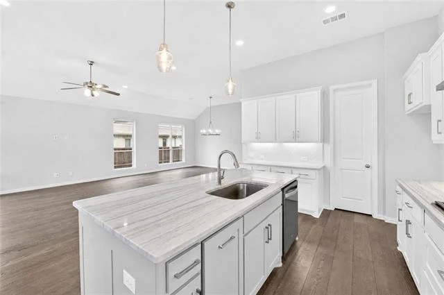 Photo of 1636 Hydrangea Lane