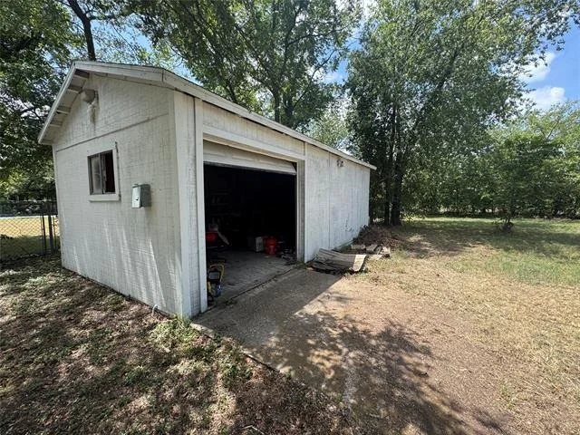 Photo of 105 S Lakeview Drive