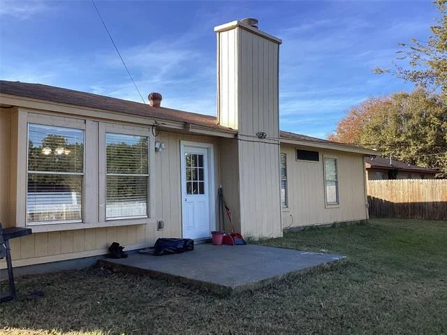 Photo of 5915 Willow Branch Drive