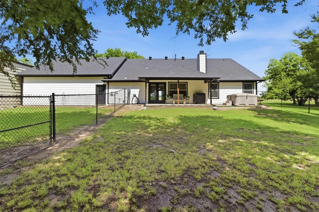 Photo of 2725 County Road 494