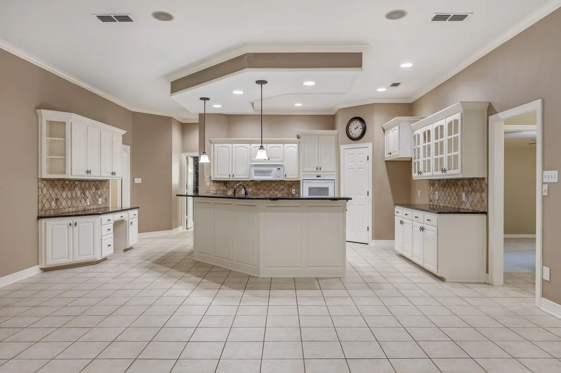 Photo of 17820 Oak Forest Drive