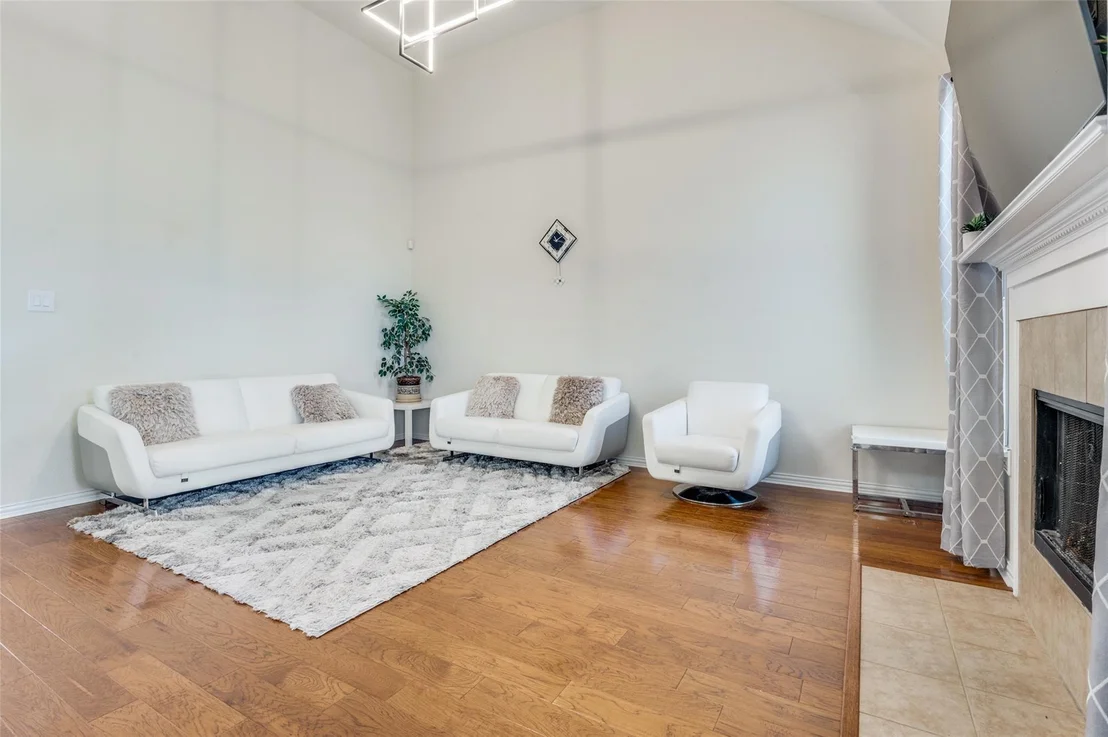 Photo of 3025 Glenbrook Drive