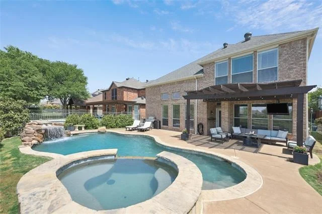 Photo of 11281 Balcones Drive