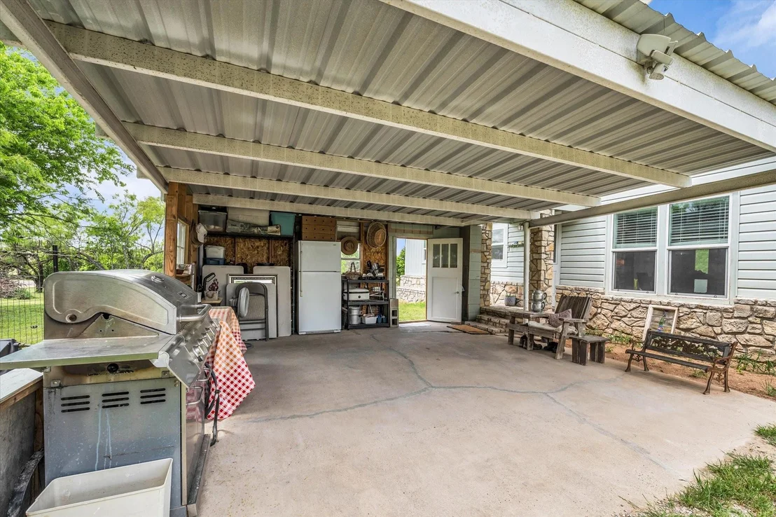 Photo of 1037 County Road 2004