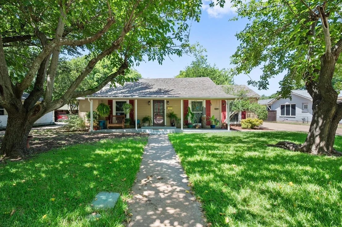 Photo of 502 Bellevue Drive