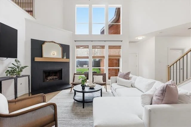 Photo of 5401 Palace Drive