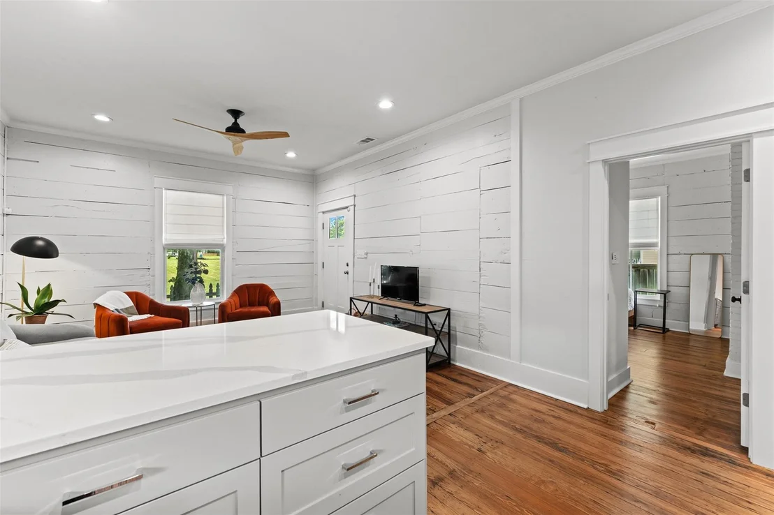 Photo of 1012 Burnett Avenue