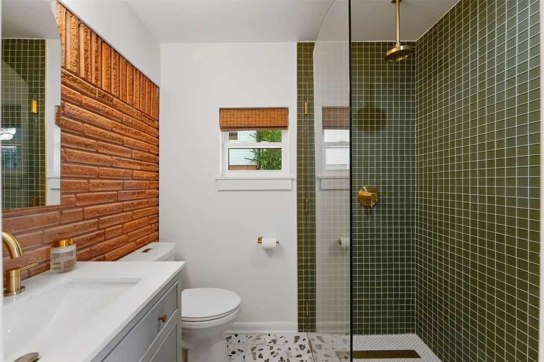 Photo of 1417 Sylvan Drive