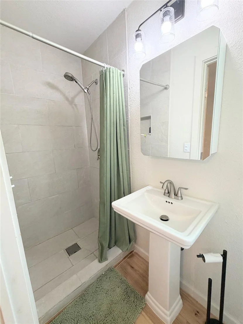 Photo of 1601 LCR 822