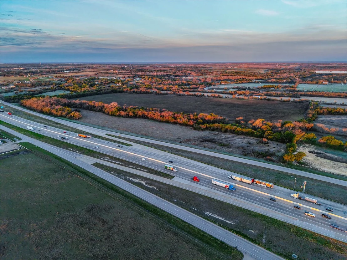 Photo of UNK Ih 35