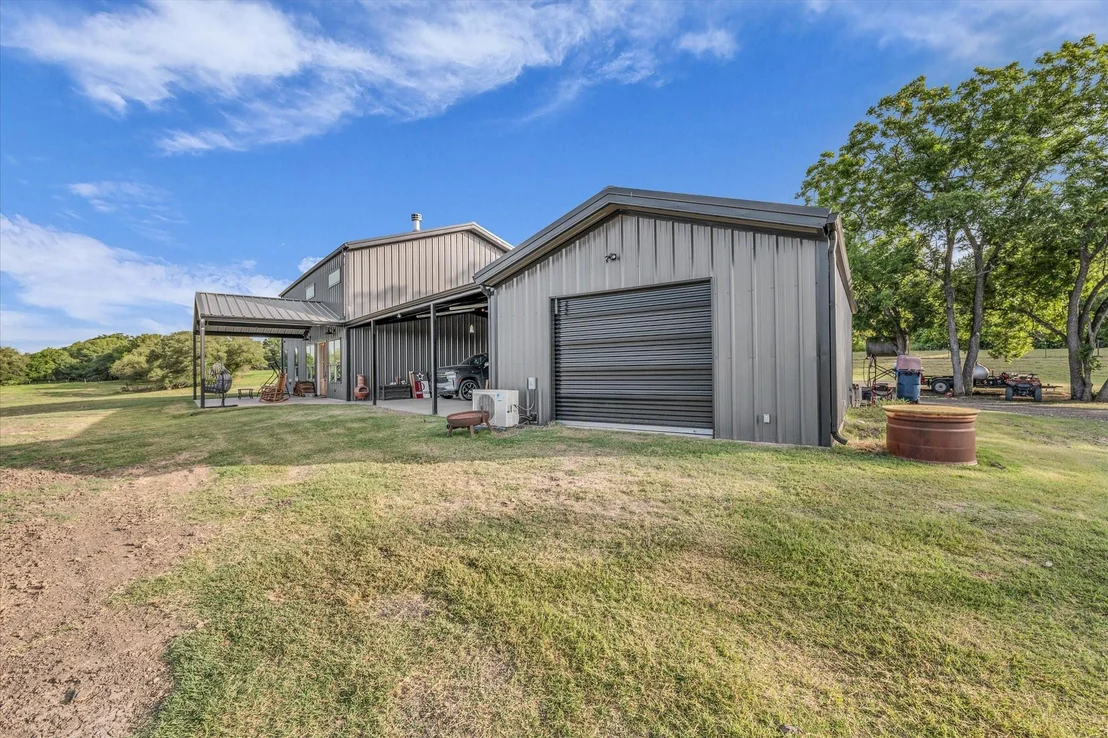 Photo of 350 County Road 494 S