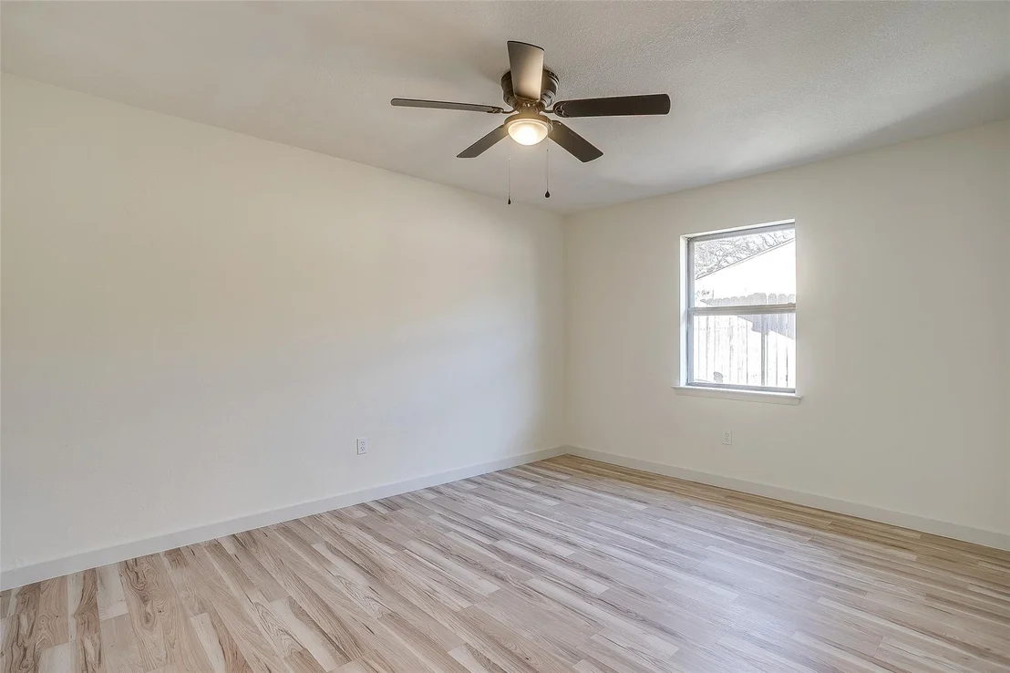 Photo of 2421 Meadow View