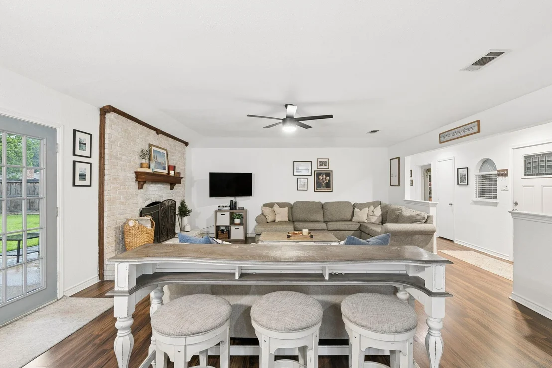 Photo of 1673 Chisolm Trail