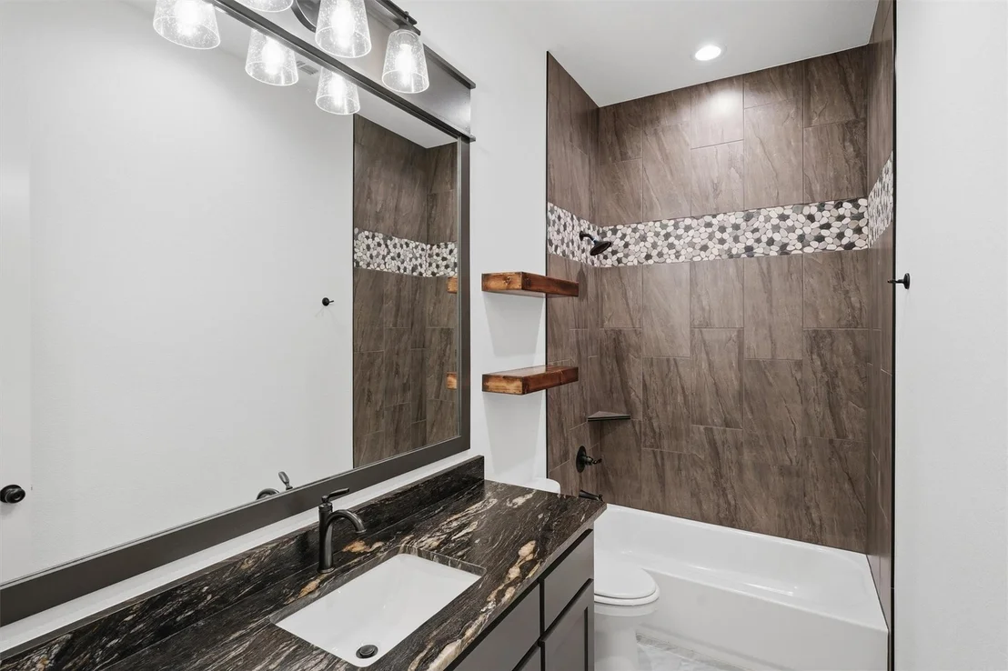 Photo of 6941 Eagle Creek Drive