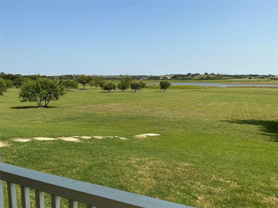 Photo of 333 Lake Point Road