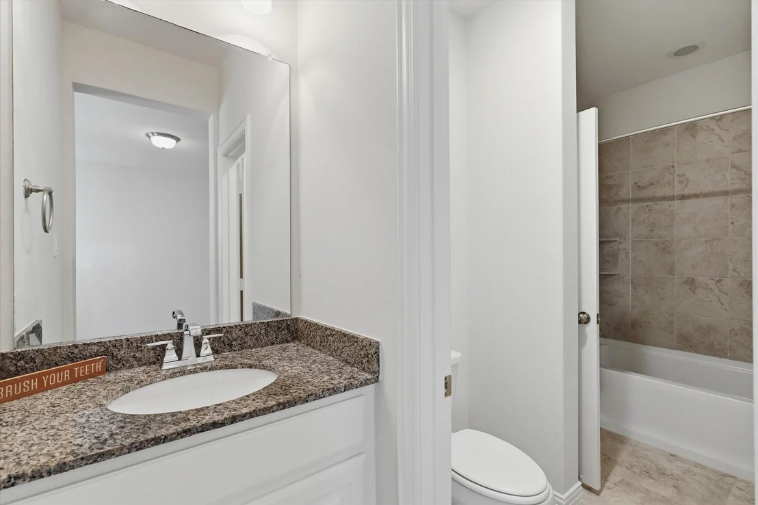 Photo of 2433 Mare Road
