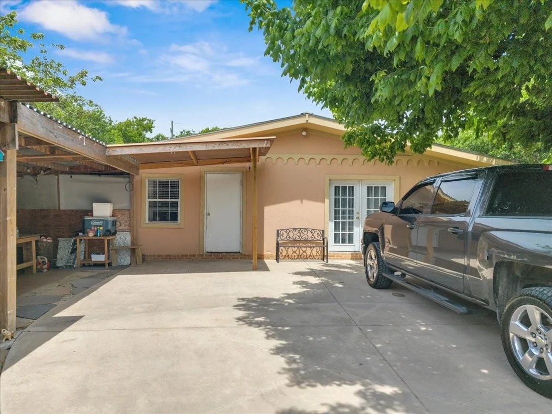 Photo of 2511 Mathis Road