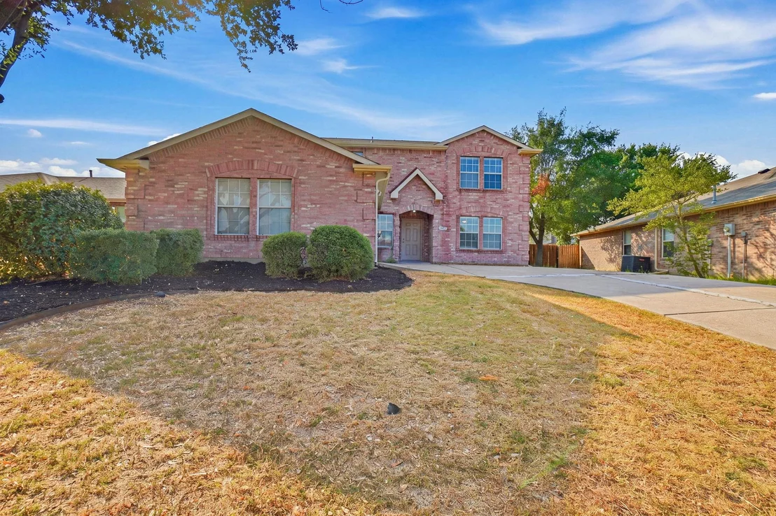 Photo of 1002 Chatham Lane