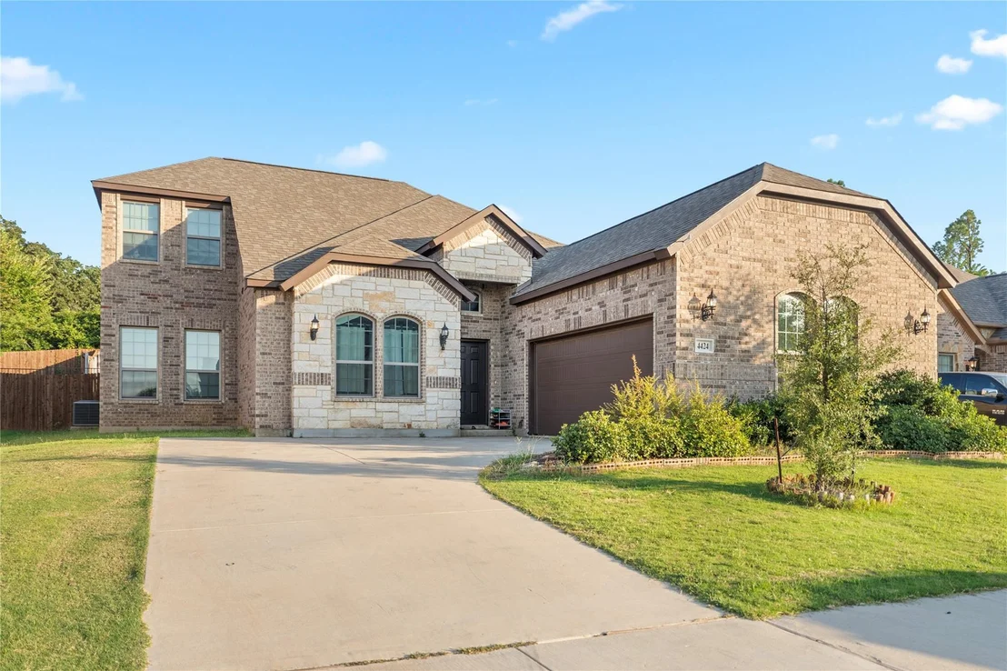 Photo of 4424 Terraview Drive