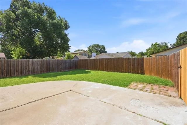 Photo of 2604 Peppertree Place