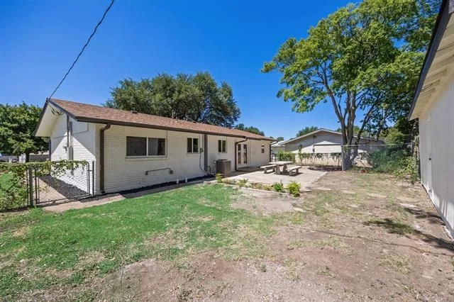 Photo of 4577 Silversprings Drive