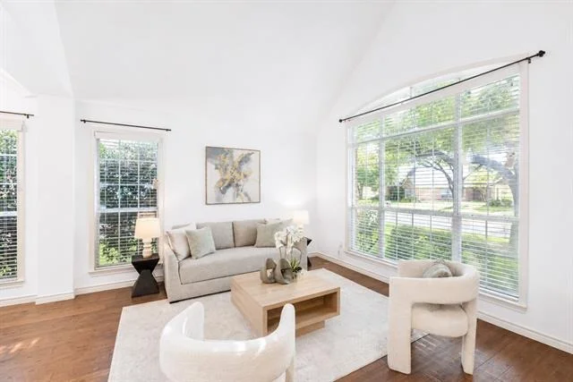 Photo of 306 Fairfax Drive
