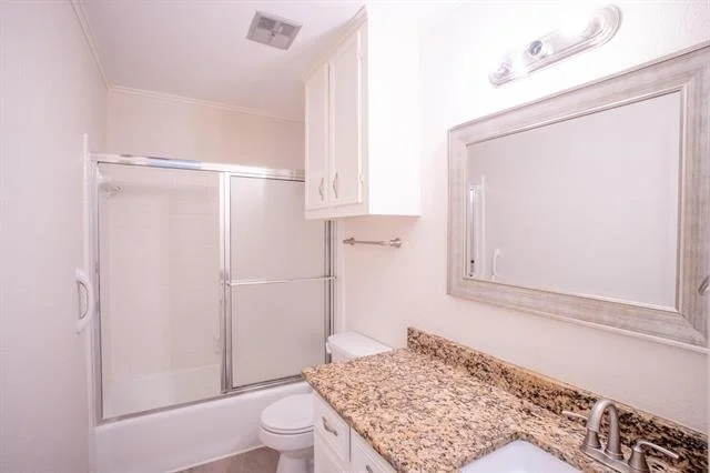 Photo of 812 Crestline Drive