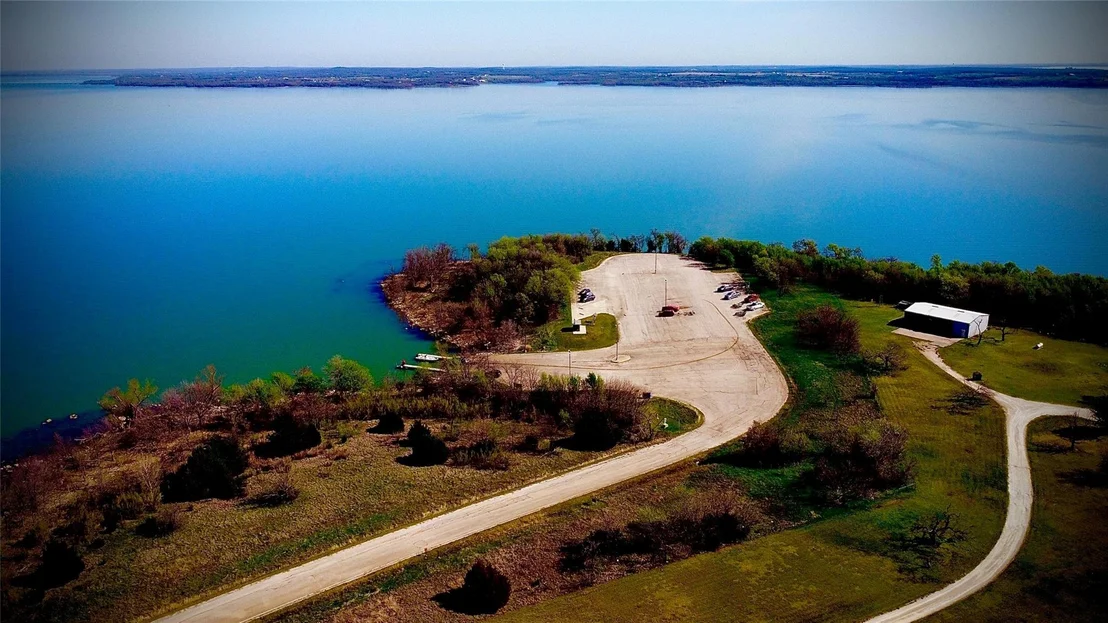 Photo of 1231 Lakeway Drive