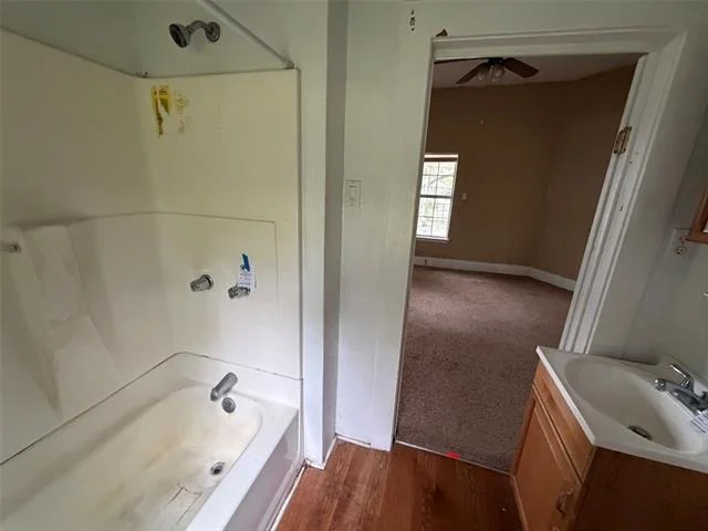 Photo of 215 Heath Street