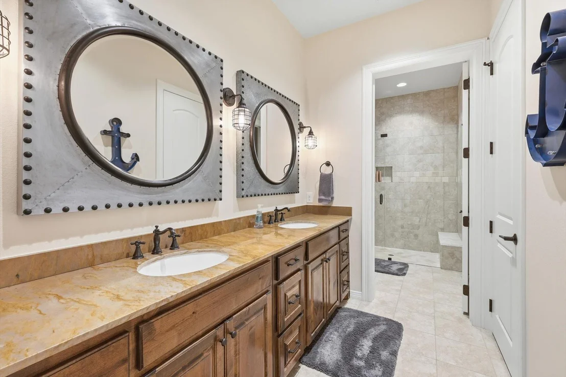 Photo of 7105 W Hells Gate Drive