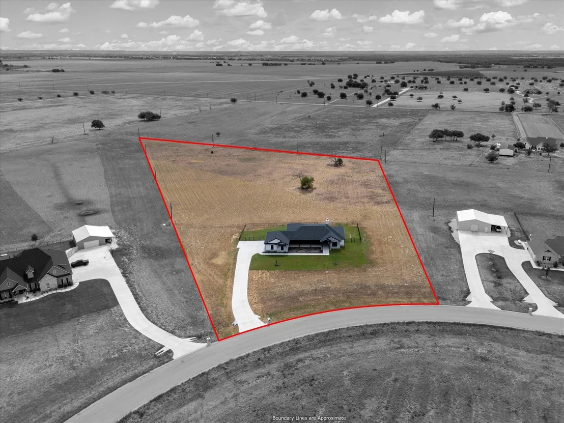 Photo of 611 Willow Moon Ranch